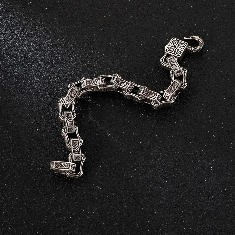 Gothic chain bracelet geometric engraved pattern detail