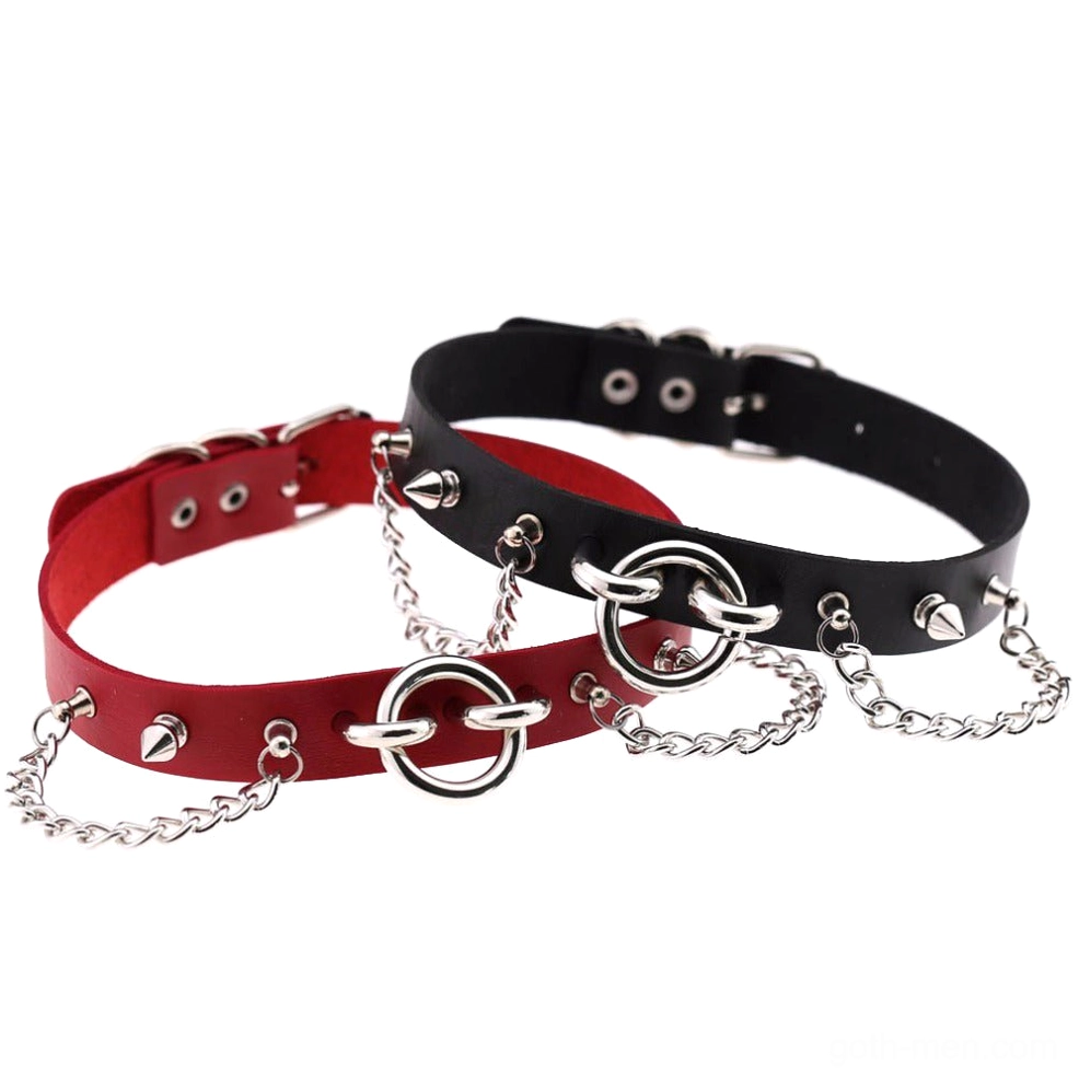 Black gothic spiked chain choker material showcase - PU leather and zinc alloy quality