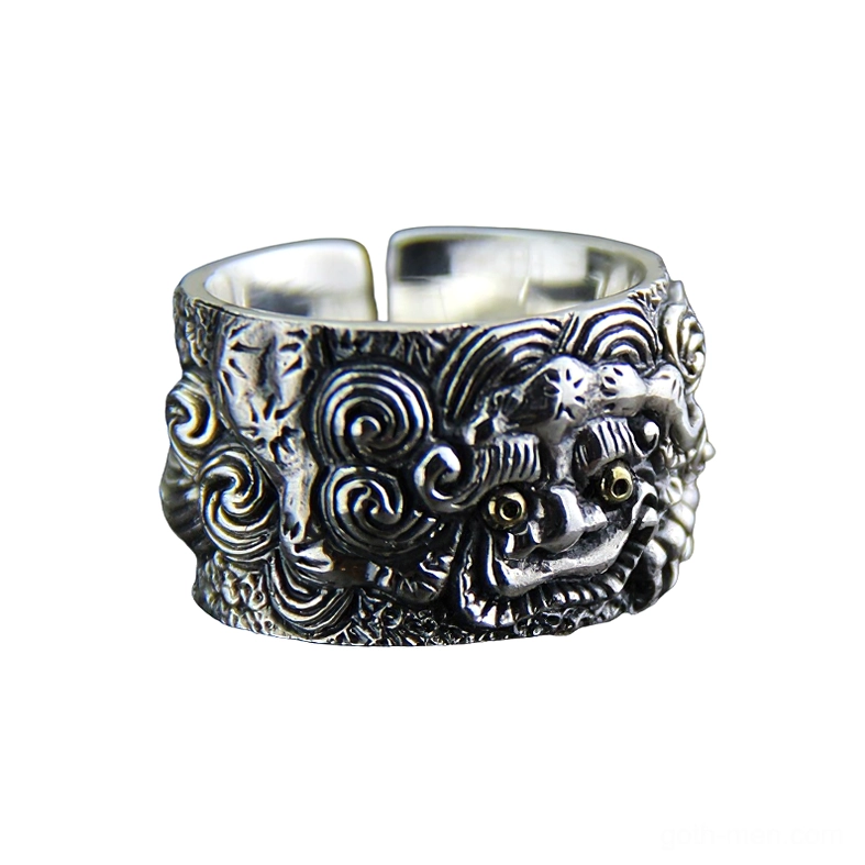 Gothic guardian lion adjustable silver ring front view with golden decorative eyes and vintage patina finish